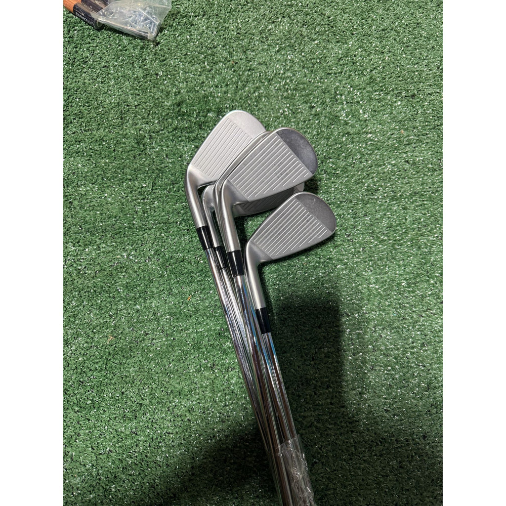 Mizuno JPX 925 Iron Set 5-PW Regular Flex Steel Shaft