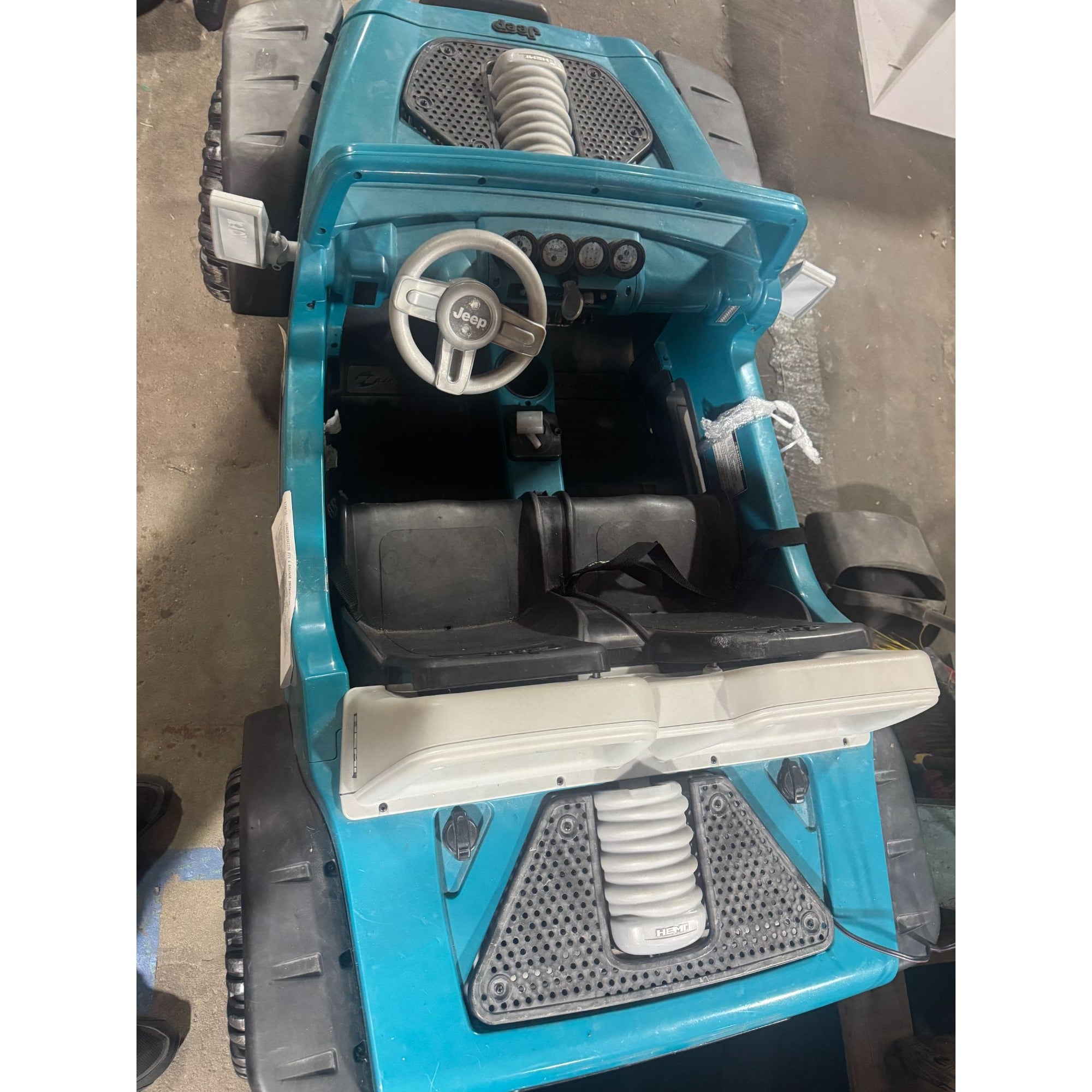 Jeep Hurricane Extreme Kids Ride-On Car Teal Seats 2 Rechargeable Battery Max Speed 5 MPH