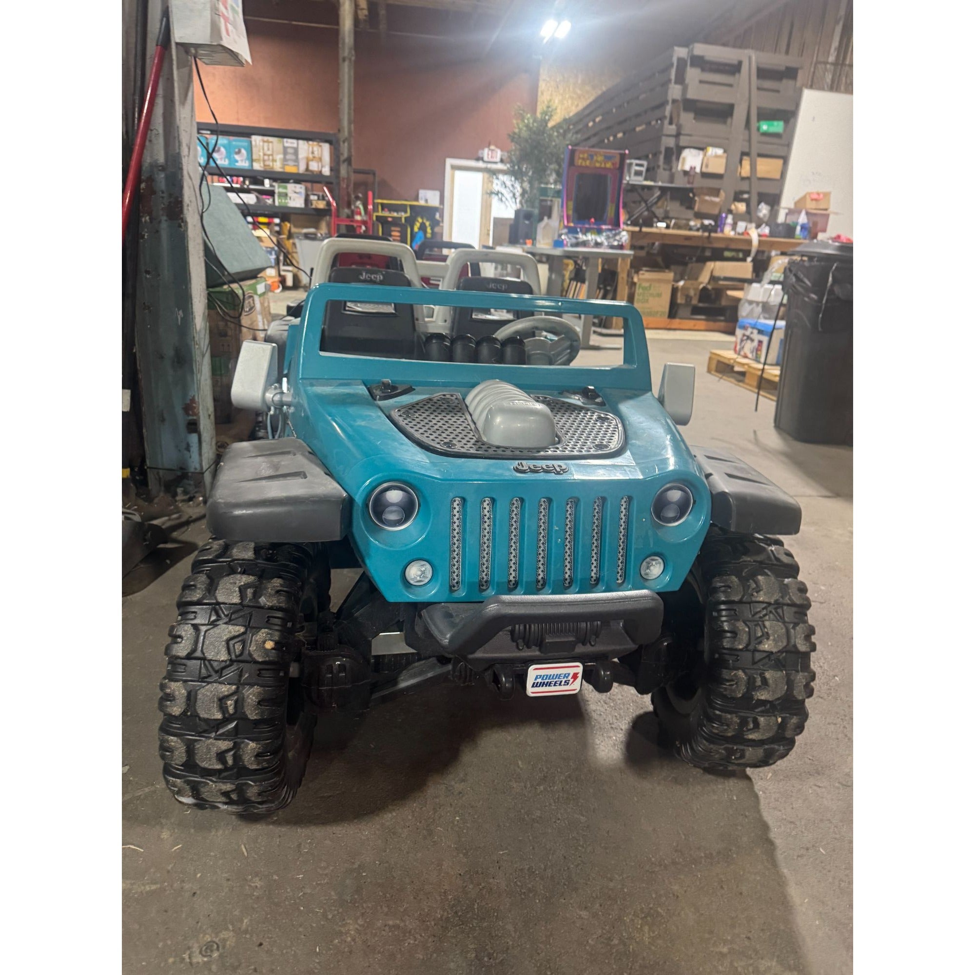 Jeep Hurricane Extreme Kids Ride-On Car Teal Seats 2 Rechargeable Battery Max Speed 5 MPH